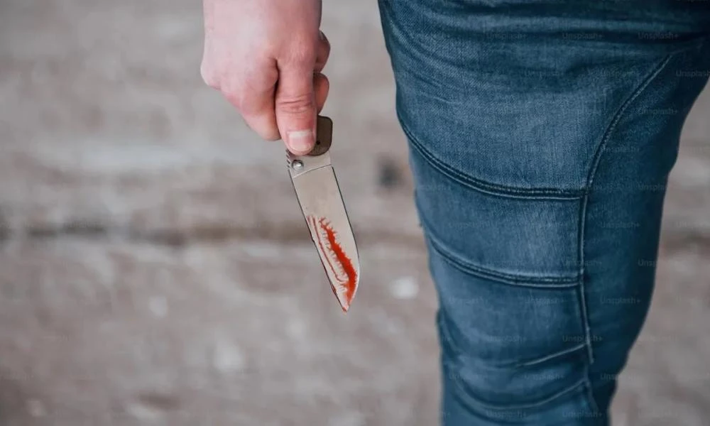 Τον μαχαίρωσε επειδή ήθελε να πληρώσει με κέρματα των 5 λεπτών